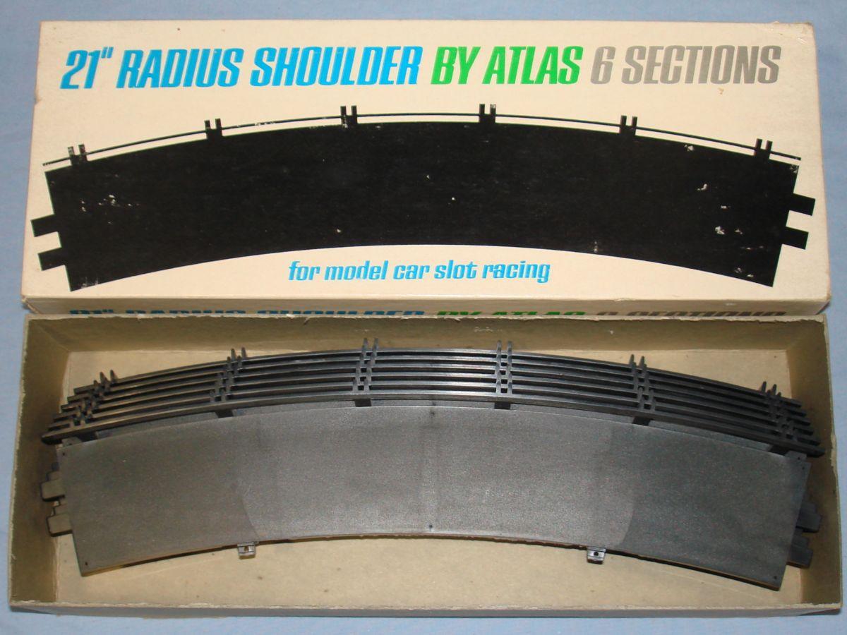 Atlas 124 132 Slot Car Racing Track 21 Inch Radius Shoulders #1599-300 Atlas 124 132 Slot Car Racing Track 21 Inch Radius Shoulders #1599-300