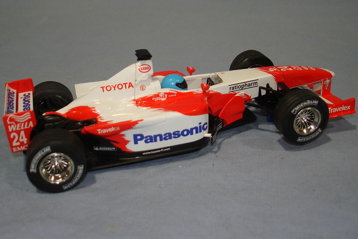 scalextric toyota f1 #6