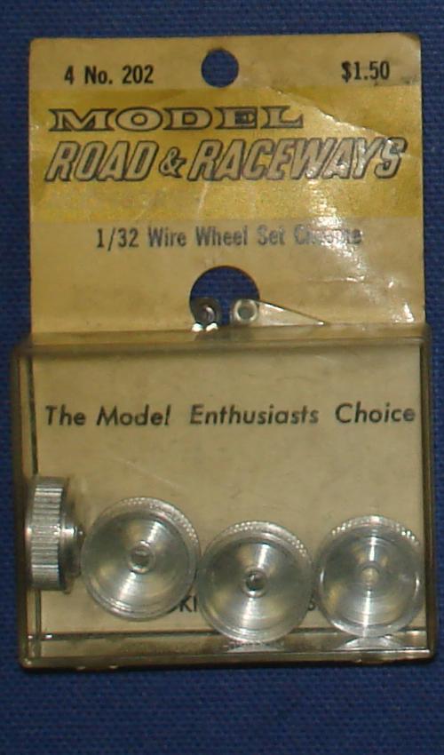 Vintage 1:32 Scale Strombecker Slot Car Racing Four Chrome Wire Wheel Set