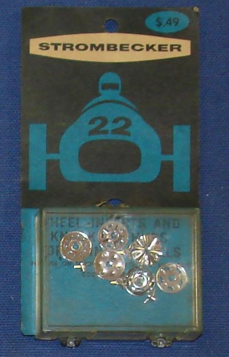 Vintage 1:32 Scale Strombecker Slot Car Racing Half Inch Chrome Wheel Inserts & Knock Off Hubs