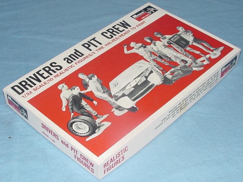 Monogram Slot Car Scenery DRIVERS and PIT CREW Model Figure Kit Box