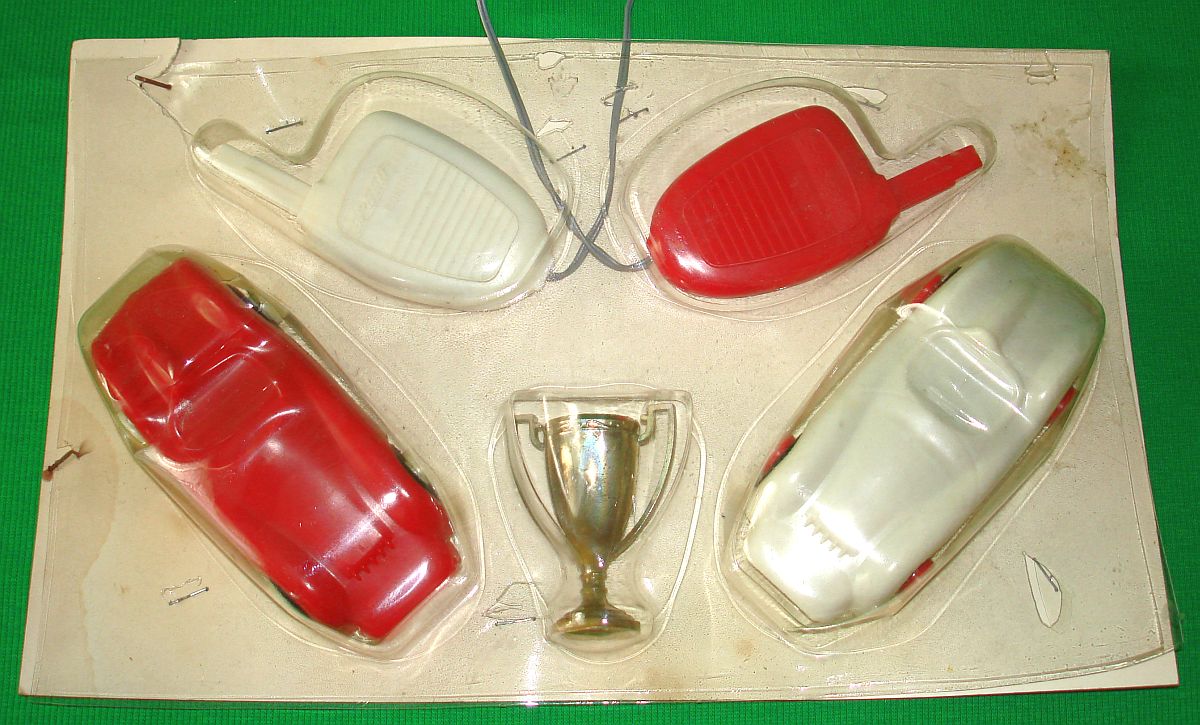 Eldon 1:32 Cup Slot Car Racing Road Race Set Speed Controls Gold Cup Ferrari Cars