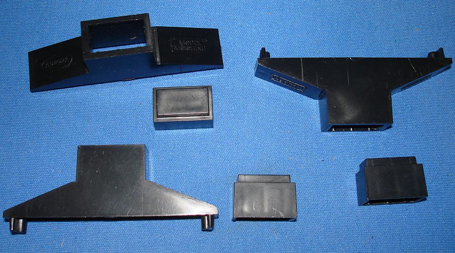 Aurora Model Motoring HO Scale Slot Car Racing Track 3 Black Trestle Posts & 3 Extensions Aurora Model Motoring HO Scale Slot Car Racing Track 3 Black Trestle Posts & 3 Extensions