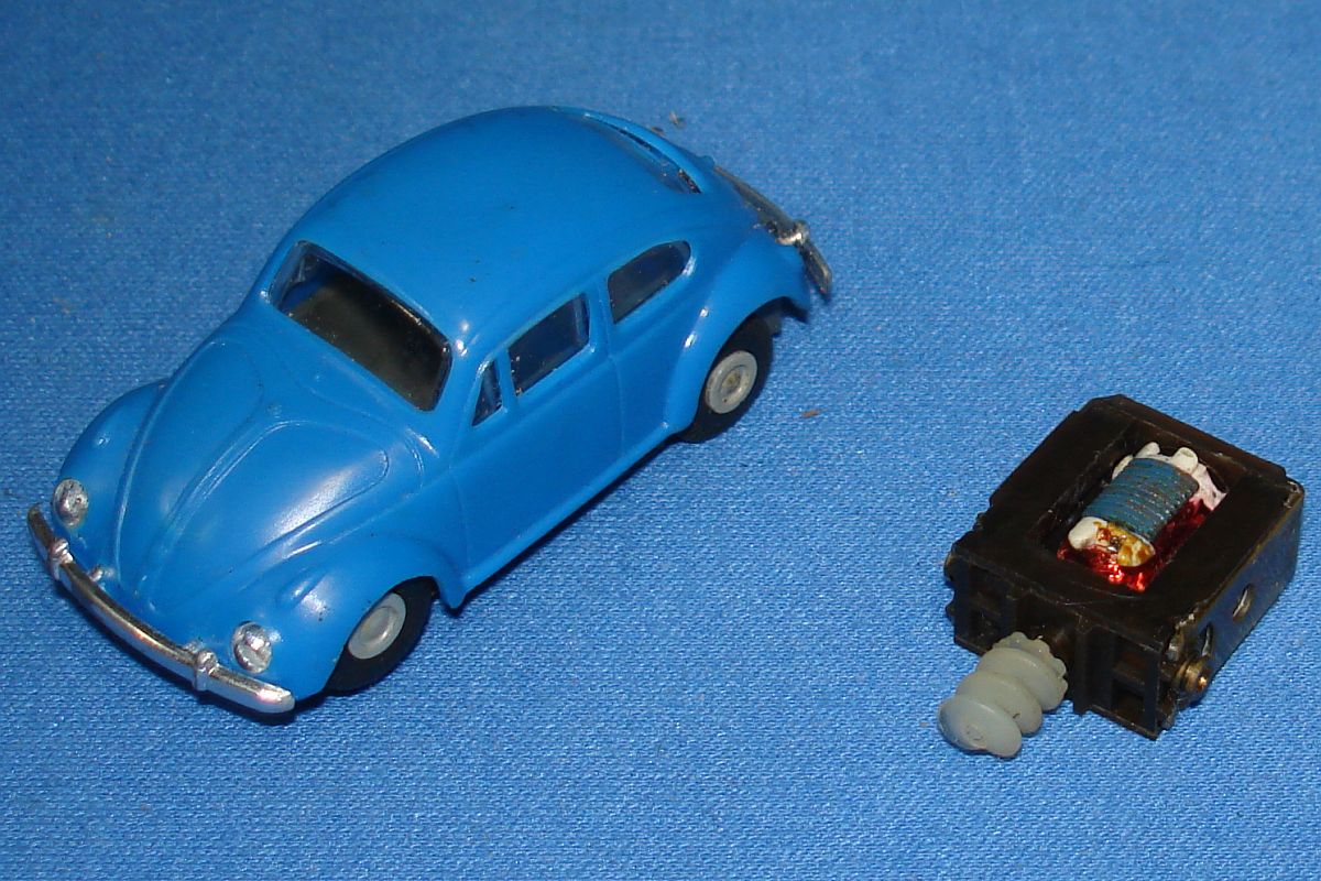 Faller HO Scale German Volkswagen VW Beetle Bug Slot Car Runner Hood Roof Faller HO Scale German Volkswagen VW Beetle Bug Slot Car Runner Hood Roof