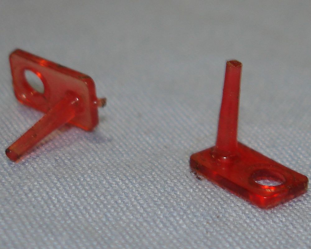 Aurora TJET HO Scale Slot Car Racing Thunderjet 500 Motor Chassis Red Rear Guide Pins