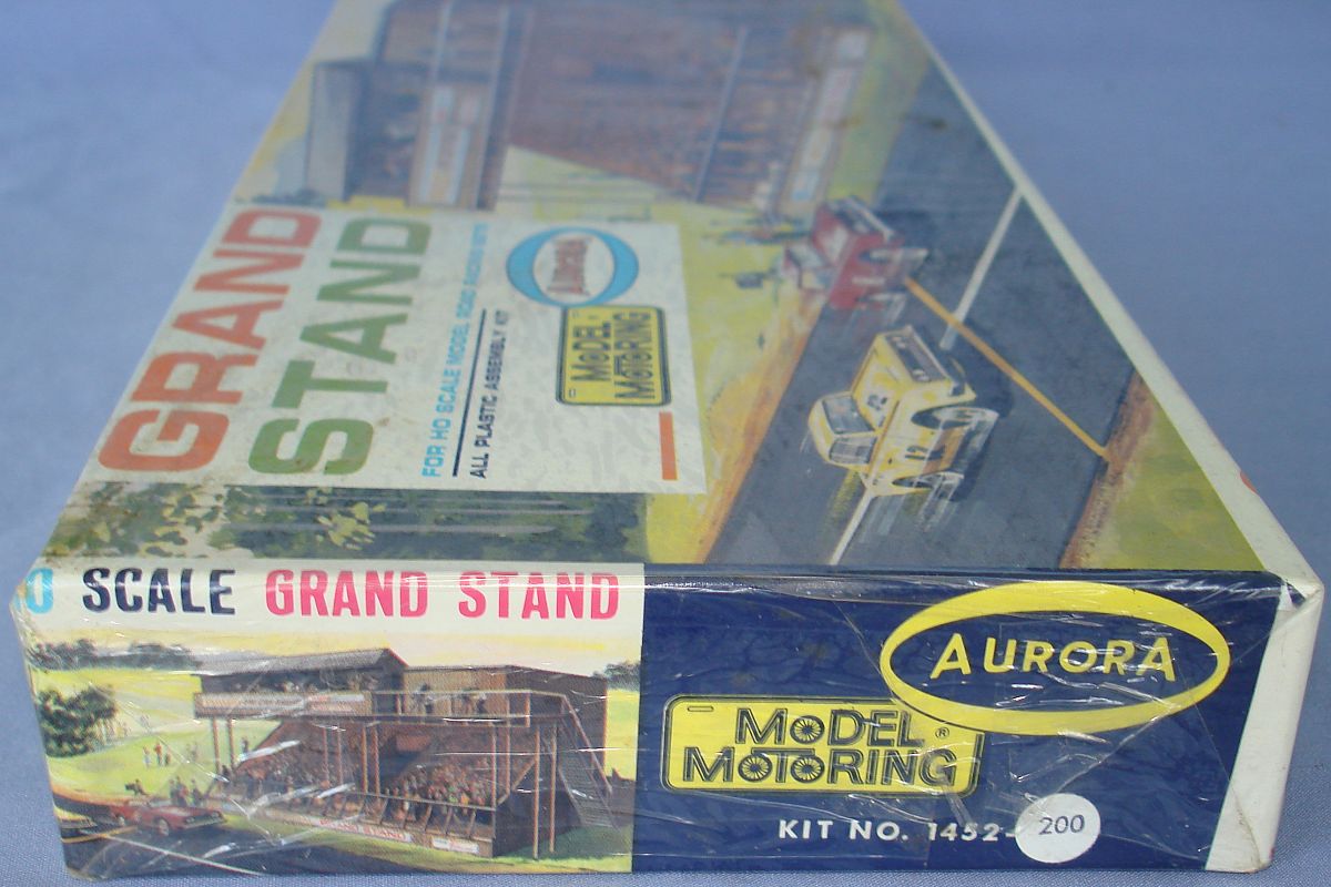 Aurora Model Motoring HO Scale Slot Car Racing Grand Stand Building Kit 1452 Box Panel Aurora Model Motoring HO Scale Slot Car Racing Grand Stand Building Kit 1452 Box Panel