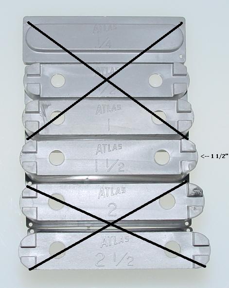 Atlas HO Slot Car Racing Track Pier Set 1 1/2 Inch Height