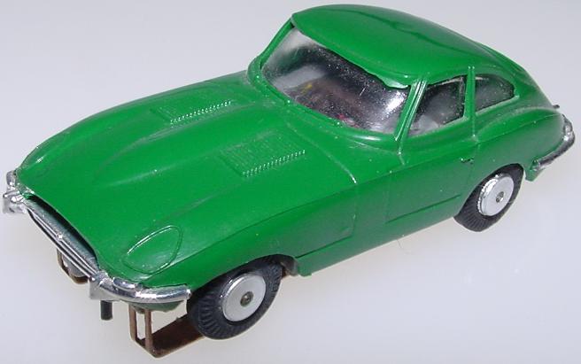 Atlas Jaguar XKE Zingers #1303 HO Slot Car British Racing Green