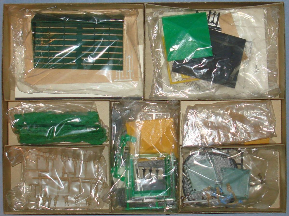 Atlas HO Slot Car Racing Motoring Accessory Landau Set Box Contents #1401-595