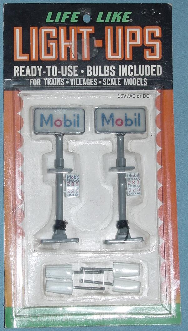 Lifelike Light Ups Ready To Use Scenery Mobil Oil Gas Station Signs