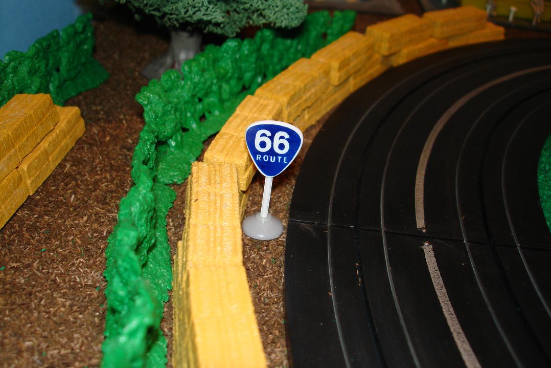 Marusan HO Scale Made In Japan Slot Car Road Racing Scenery Traffic Sign Route 66