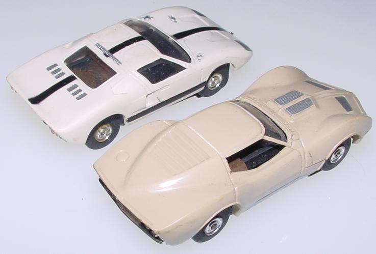 Aurora HO Golden Gate TJET Slot Car Set Ford J Chevrolet Mako Shark