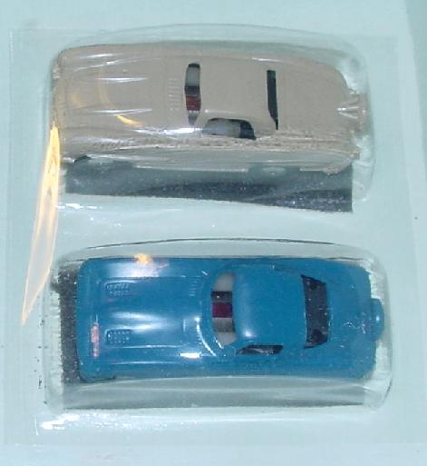 Lionel HO Tan Mercedes 300 SL & Blue Corvette Stingray Slot Cars