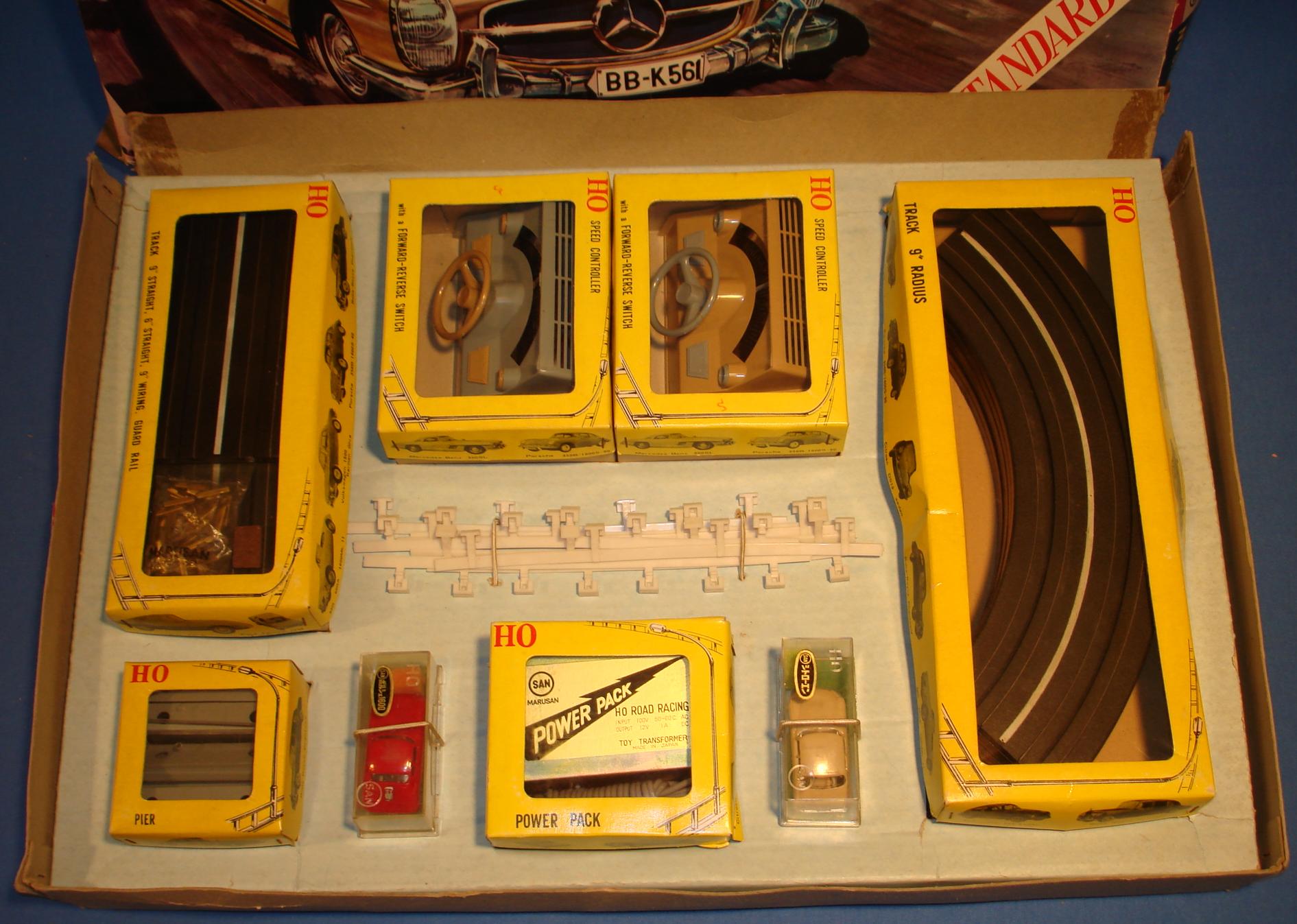 Marusan HO Slot Car Set 412 Contents