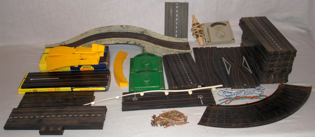 Aurora Model Motoring Thunderjet 500 Tjet Slot Car Track Collection 190 Pieces