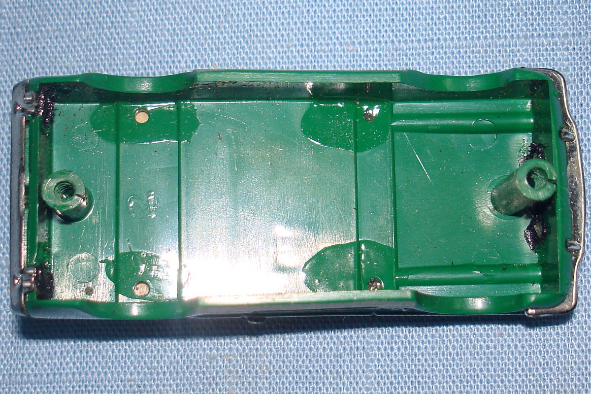 Aurora Model Motoring Thunderjet 500 Motor Bright Green Ford Mustang Convertible Body #1371 Chassis Posts