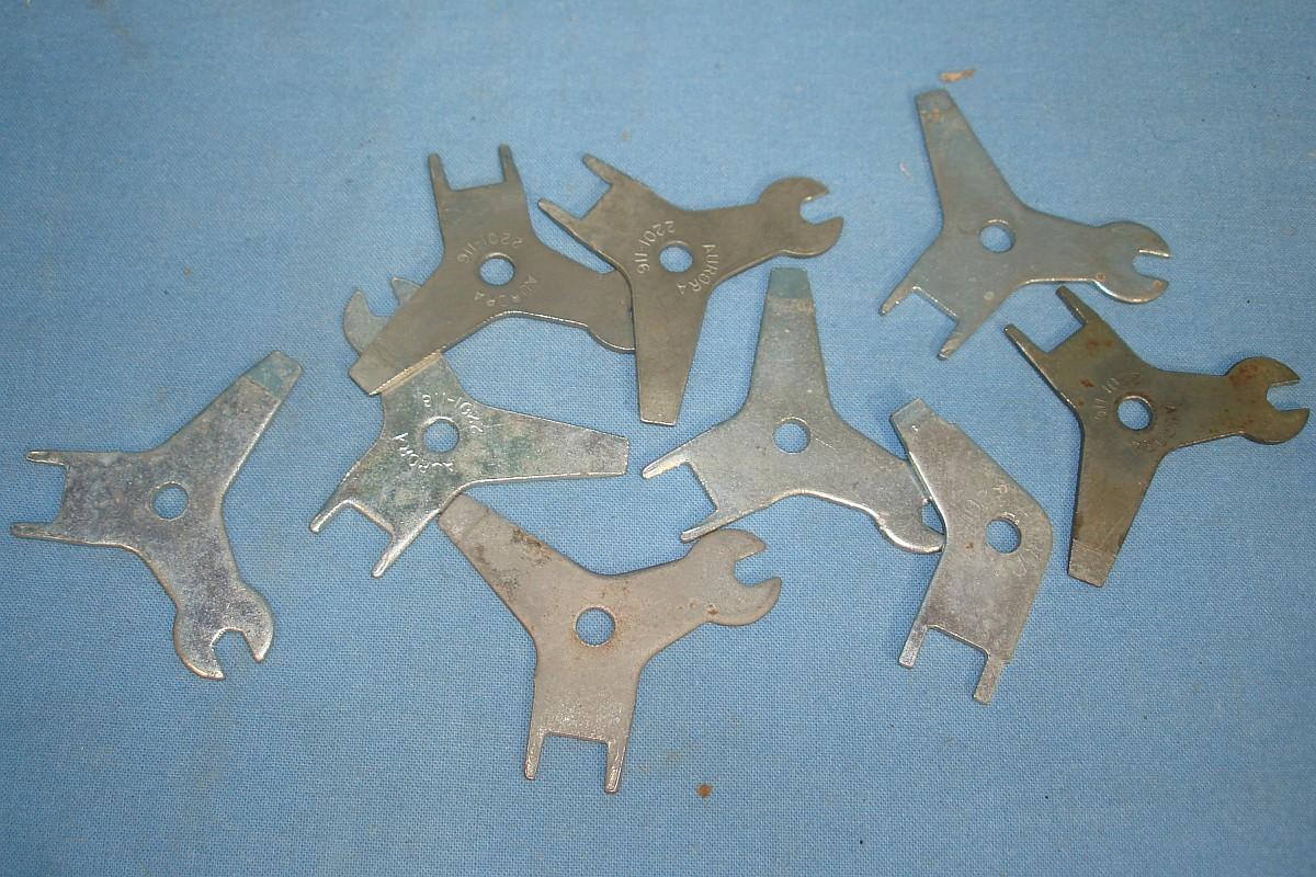 Aurora Model Motoring AFX HO Slot Car Racing Quikee-Lok Key Track Tool #2201-116 Aurora Model Motoring AFX HO Slot Car Racing Quikee-Lok Key Track Tool #2201-116