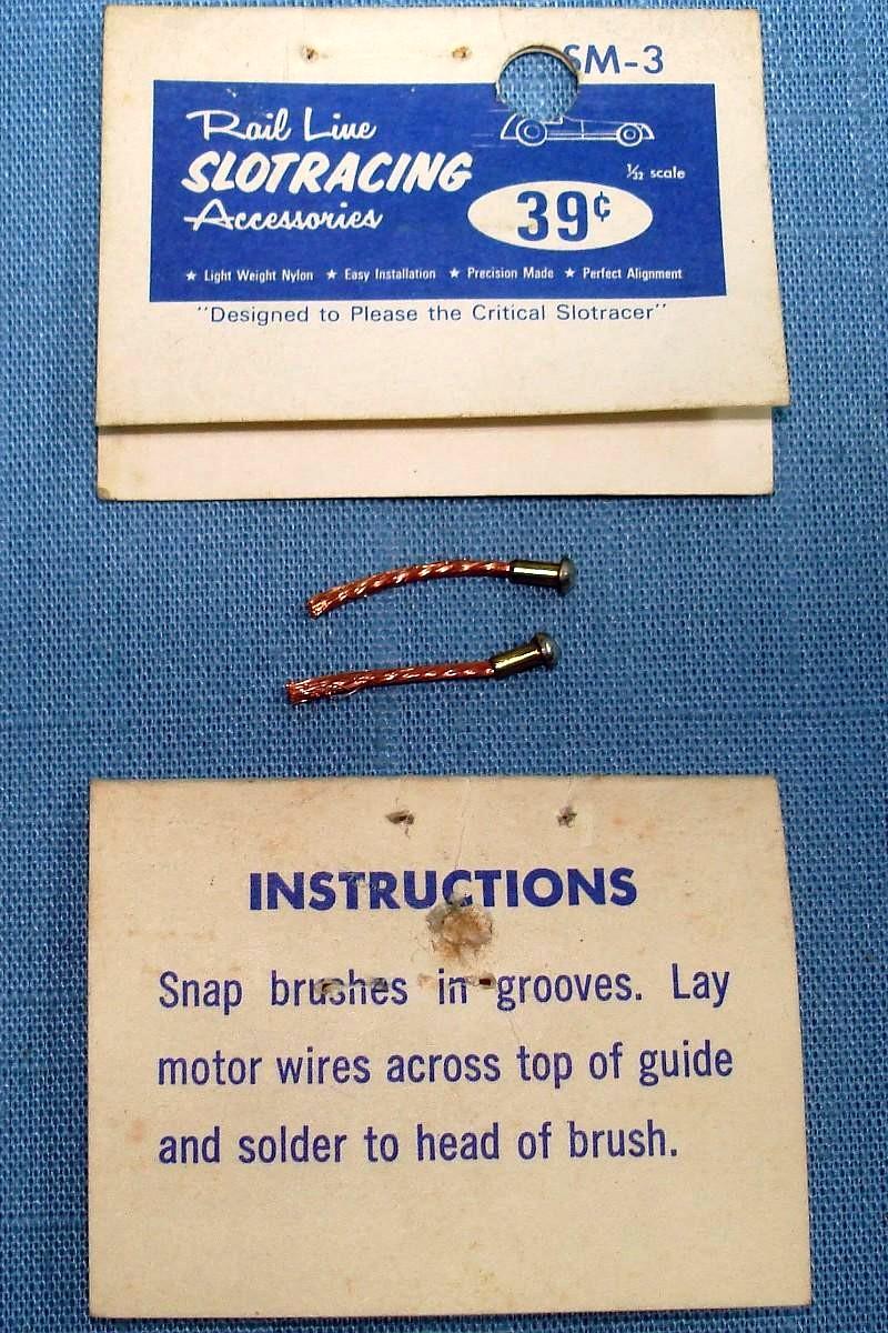 Rail Line 1:32 Scale Slot Car Racing Accessories FrontChassis Guide Copper Brushes SM-3 Rail Line 1:32 Scale Slot Car Racing Accessories FrontChassis Guide Copper Brushes SM-3