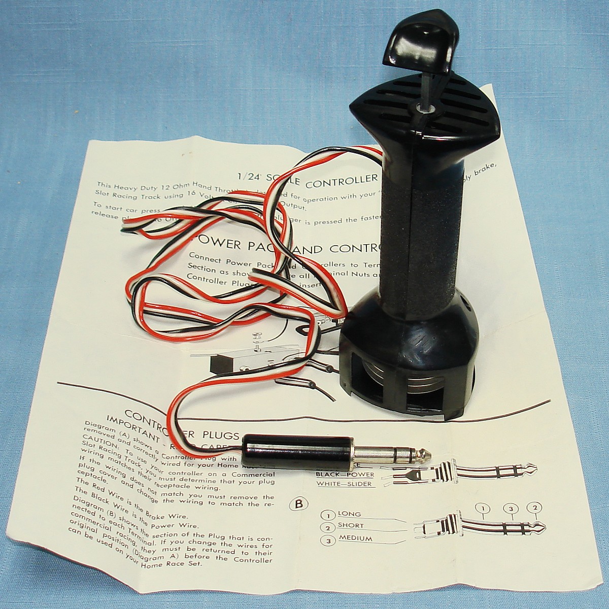 Vintage Heavy Duty 1:24 Scale 12 Ohm Slot Car Controller Hand Throttle & Plug Vintage Heavy Duty 1:24 Scale 12 Ohm Slot Car Controller Hand Throttle & Plug