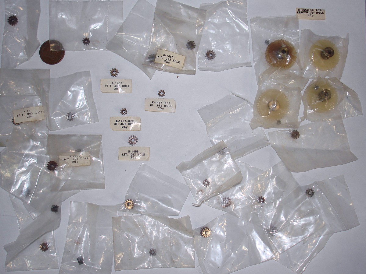 Vintage Slot Car Racing Chassis Parts Lot 40T Nylon Crown 8T 10T 12T Brass Gears Vintage Slot Car Racing Chassis Parts Lot 40T Nylon Crown 8T 10T 12T Brass Gears
