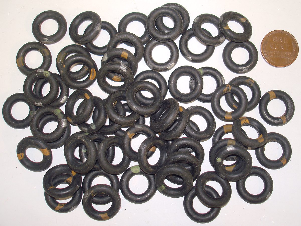 Vintage Slot Car Racing Chassis Parts Lot Unknown Manufacturer 60 Washer Style Rubber Tires Vintage Slot Car Racing Chassis Parts Lot Unknown Manufacturer 60 Washer Style Rubber Tires