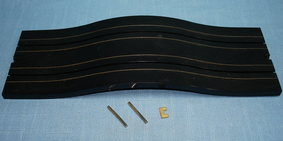 Aurora Model Motoring Slot Car Racing Lock Joiner 9 Inch Hump Straight Track #1512 Aurora Model Motoring Slot Car Racing Lock Joiner 9 Inch Hump Straight Track #1512