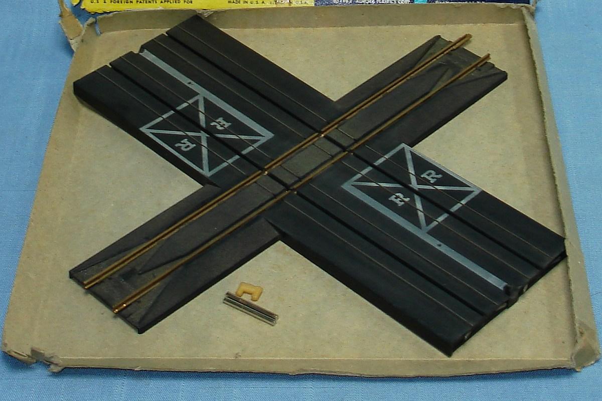 Aurora Model Motoring Slot Car Racing Lock Joiner Two Lane Railroad Crossing Track Boxed #1522 Aurora Model Motoring Slot Car Racing Lock Joiner Two Lane Railroad Crossing Track Boxed #1522