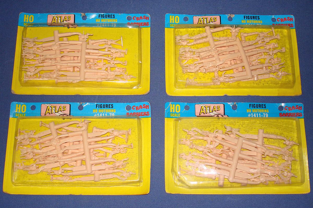 Atlas HO Motoring Slot Car Racing Track Layout Accessory 96 Figures 1411-69 Atlas HO Motoring Slot Car Racing Track Layout Accessory 96 Figures 1411-69