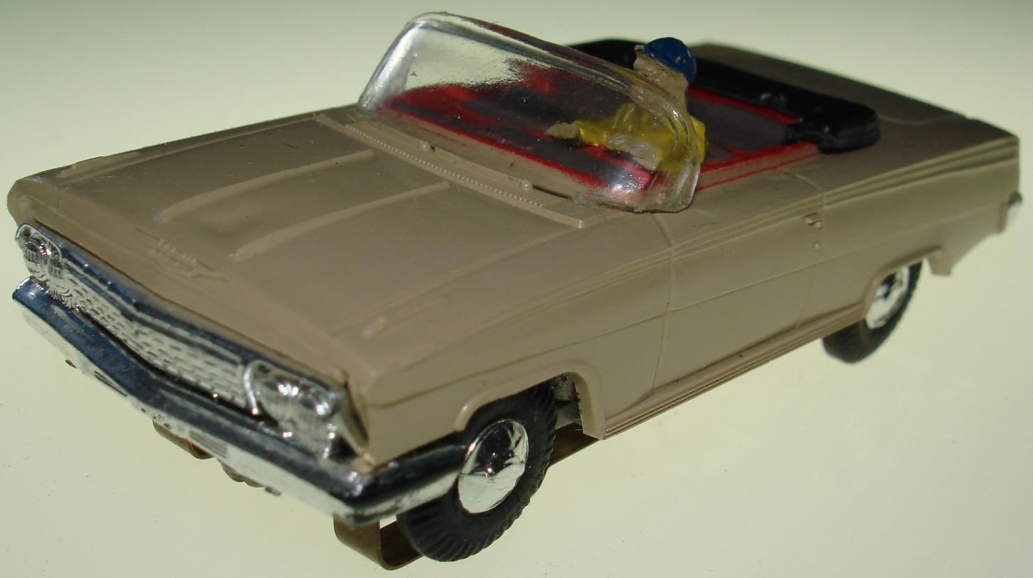 ATLAS HO SLOT CARS TAN CHEVROLET CHEVY IMPALA CONVERTIBLE & CHASSIS