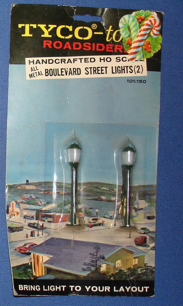 Vintage Tyco Town Roadsiders HO Speedways Slot Car Trains Boulevard Street Lights Vintage Tyco Town Roadsiders HO Speedways Slot Car Trains Boulevard Street Lights