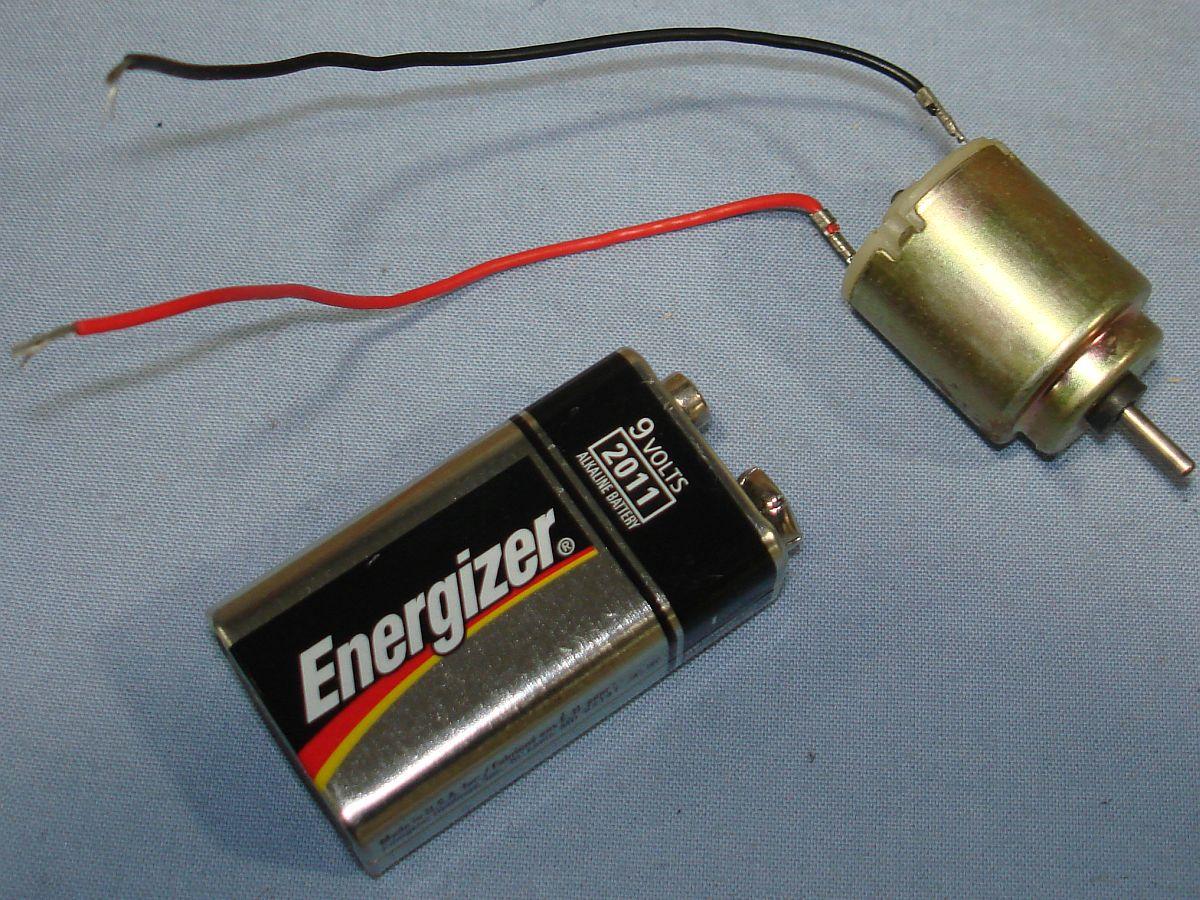 Mabuchi Slot Car Racing Motor RE-14 Made In Japan Red & Black Leads Mabuchi Slot Car Racing Motor RE-14 Made In Japan Red & Black Leads