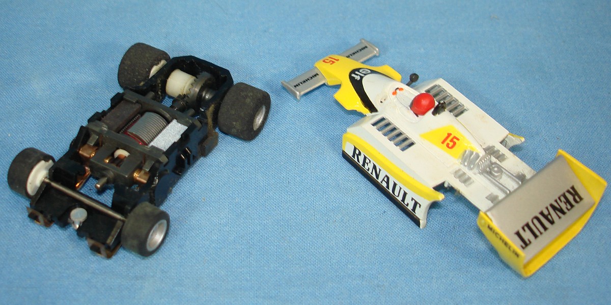 Tyco Renault Elf Michelin #15 Formula F1 Slot Car Body Magnum 440 Chassis Runner Tyco Renault Elf Michelin #15 Formula F1 Slot Car Body Magnum 440 Chassis Runner
