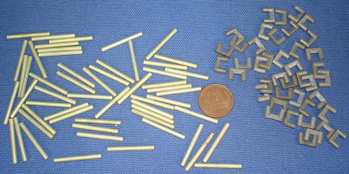 Aurora Model Motoring HO Scale Slot Car Racing Lead Track Locks & Metal Joiners Aurora Model Motoring HO Scale Slot Car Racing Lead Track Locks & Metal Joiners