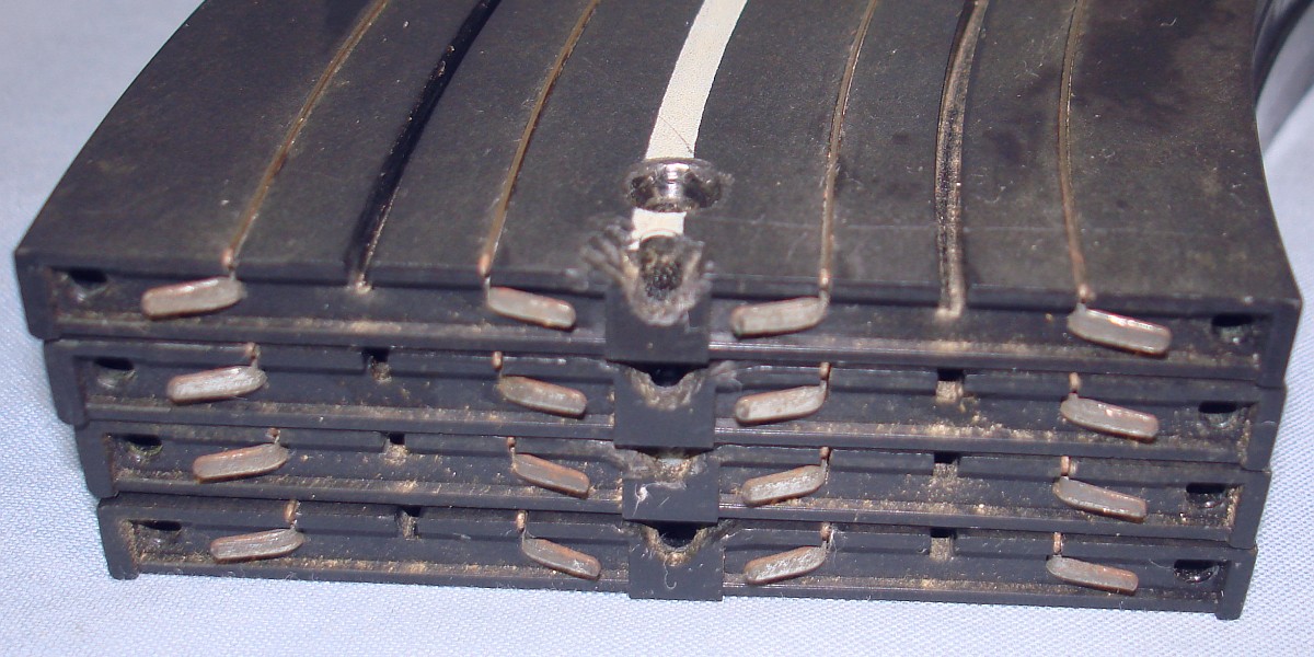 Aurora Model Motoring HO Scale Slot Car Racing Nine Inch Two Lane Radius Curved Roadways Tabs #1514 Aurora Model Motoring HO Scale Slot Car Racing Nine Inch Two Lane Radius Curved Roadways Tabs #1514